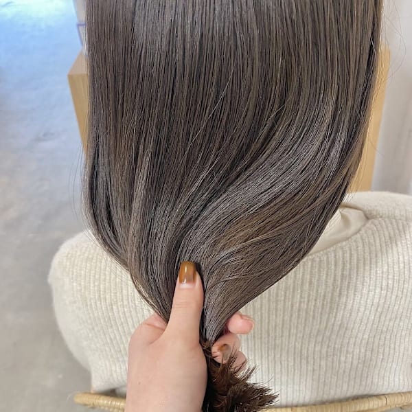 お手入れラクに!ゆったり過ごせる癒しのサロンで叶える、髪質や悩みに寄り添う自然で柔らかなストレート◇|sea by Sign