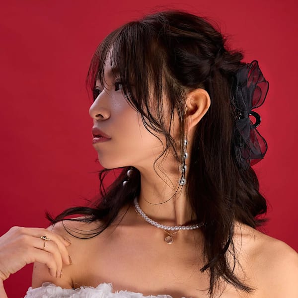 大人可愛いスタイルへ、顔周りレイヤーカット×前髪ケア◎完全プライベートな髪質改善カット提案を|UNE ATTACHE