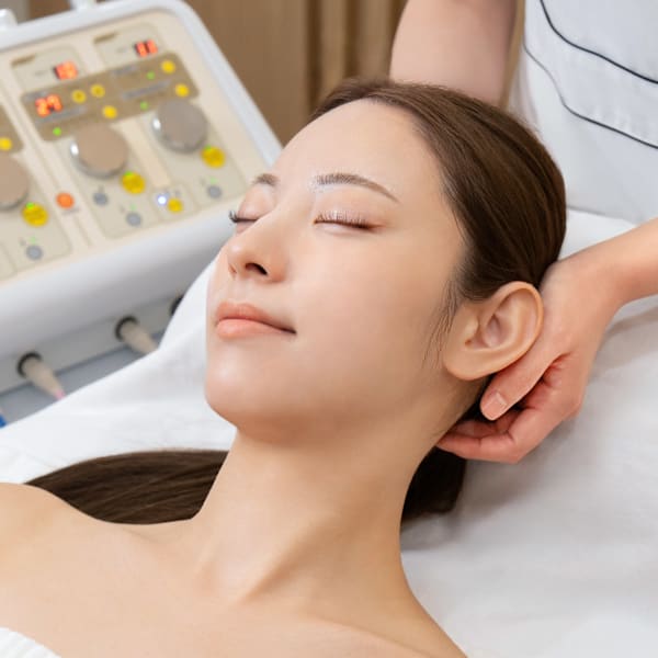 最高峰のおもてなしと極上のトリートメントを☆疲れを解消したい方＆エイジングケアご希望の全ての方へ|Merelle 銀座店