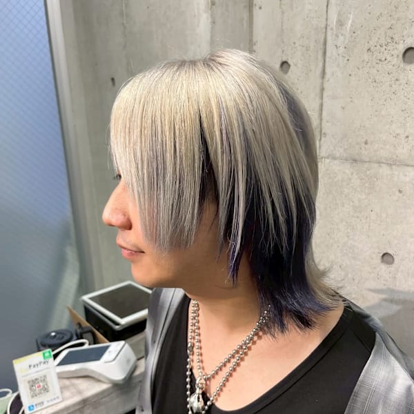 お手頃価格で理想のハイトーンカラーとウルフカットを叶える!高コスパ推し活ヘア。|Re.(by INK.) 渋谷 ハイトーン/ウルフカット/デザインカラー/髪質改善