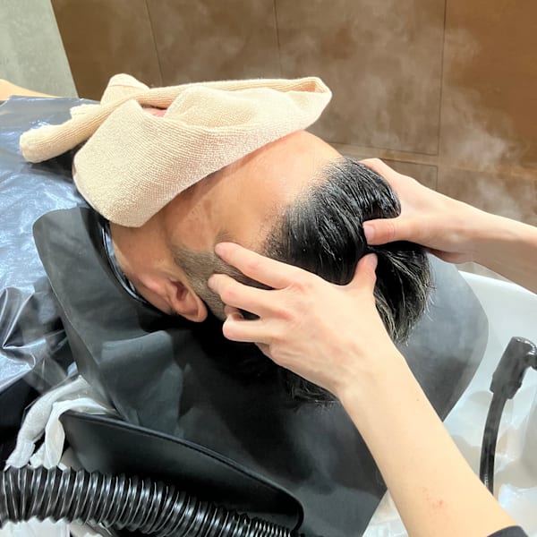 リラックス出来るメンズ専用の人気のプライベートサロン|men's hair salon borns