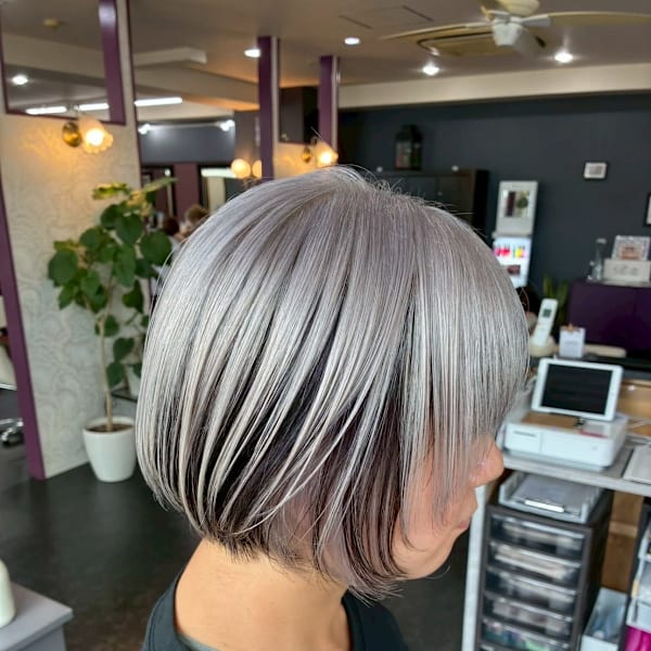 ブリーチデザインカラーも人気★オシャレカラーと白髪ぼかし両方にオススメ♪|AIZU 渋沢 白髪ぼかし ハイライト 髪質改善