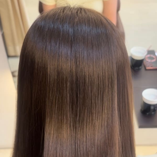 「ダメージを感じさせない、自然体のストレートへ。」 クオラインで叶う、素髪のようなストレート☆|EIIR【エイル】