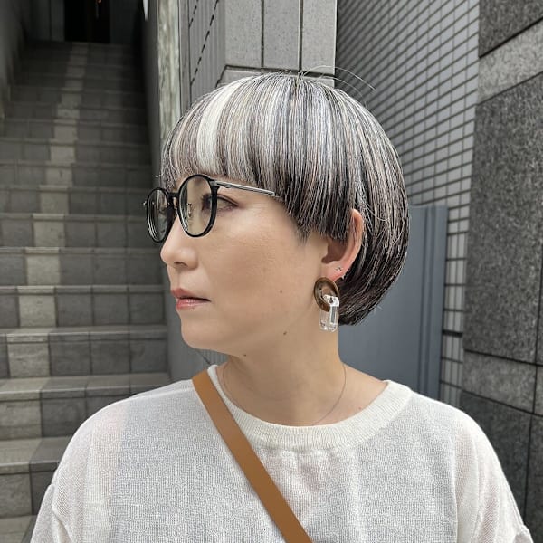 グレイカラーも<FACE。>にお任せください◇毛先の動きまで計算したカット技術で大人女性の魅力度UP|FACE。石川町