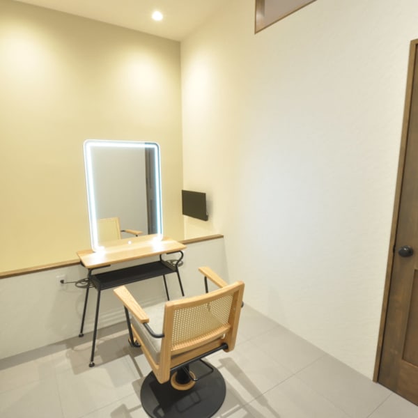 お子様同伴OK|半個室型美容室 Sourire 新宮店