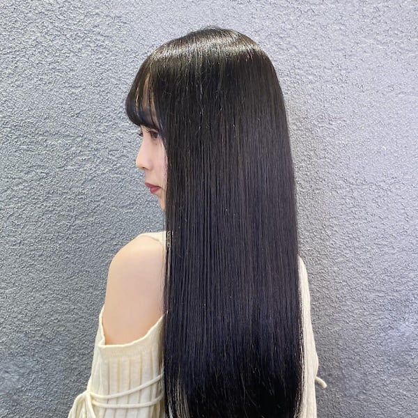 toanの髪質改善ストレート！クセを自然に伸ばし、生まれつきのような艶と柔らかな手触りへ。|toan