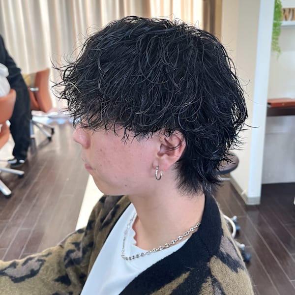 【メンズ眉カット】第一印象を左右する眉毛で印象UP◎身だしなみケアをプロの手で|AROH -men’s cut & men's perm- 船橋店