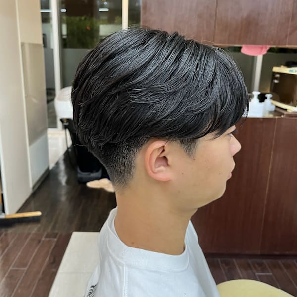 【お手頃プライス】MEN'Sカット+眉毛カット¥4,400<高技術×お手頃価格>|AROH -men’s cut & men's perm- 船橋店