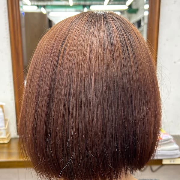 くせ毛・うねりのお悩み解決サロン|APIS 縮毛矯正専門店