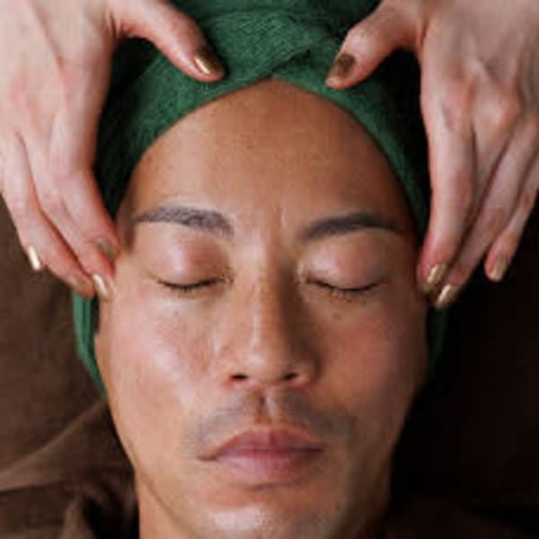 少人数のプライベートサロン　カットだけでなく！|BARBER-BAR 四谷店