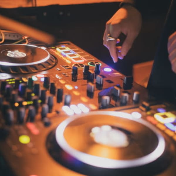 パーマが得意なサロン|BARBERSHOP DALIE【バーバーショップダリー】