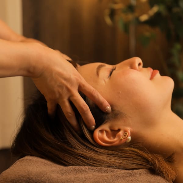 ホットスチームとアロマで極上の癒し ドライヘットスパ|Anuhea