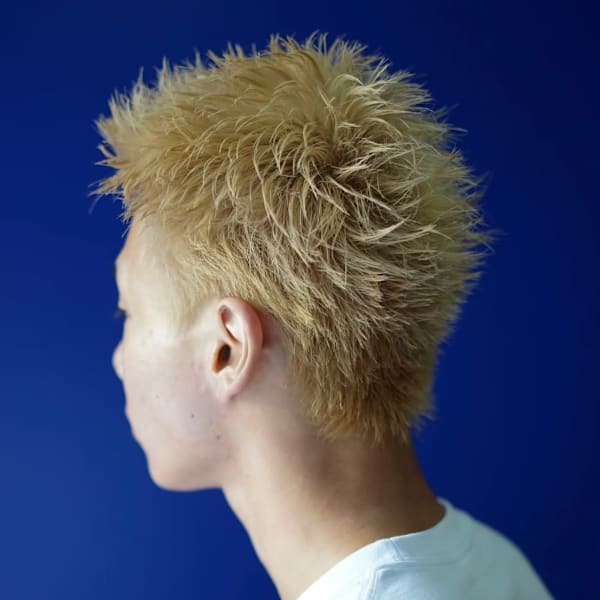 ハイトーン&ダブルカラーが得意なサロン|BOB men’s 金沢 メンズサロン/カット/パーマ/バーバー/眉毛/ブリーチ