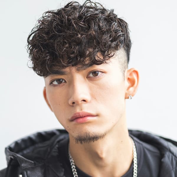 外国人風が人気のスペインカール＊男らしくカッコよく！強めのカールが人気です◎|メンズサロンTect by Ash吉祥寺