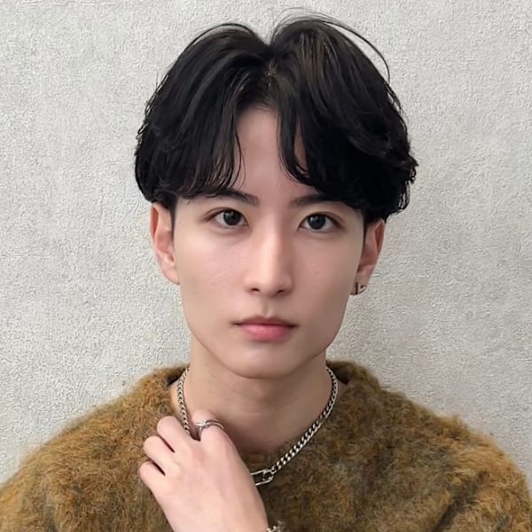 清潔感UPメンズスタイル｜社会人支持◎|Men’s salon Zina 天神 ［メンズカット/眉毛/韓国/パーマ］【メンズサロンジーナ】