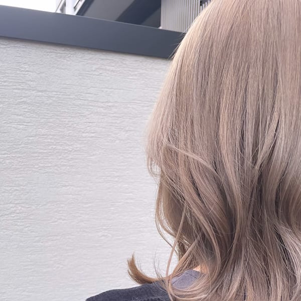 【伏見桃山駅徒歩3分と好立地】トレンドスタイルならお任せ|uit