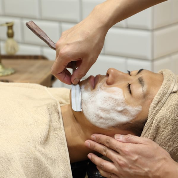 男の肌は理容室でととのえる　#眉毛デザイン#眉毛カット#シェービング#ヒゲ脱毛|HAIR'S YOSHIOKA