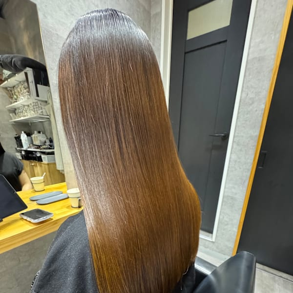 【酸性〜アルカリ縮毛矯正が得意なサロン】|船橋 美容院 Luen 髪質改善 個室サロン