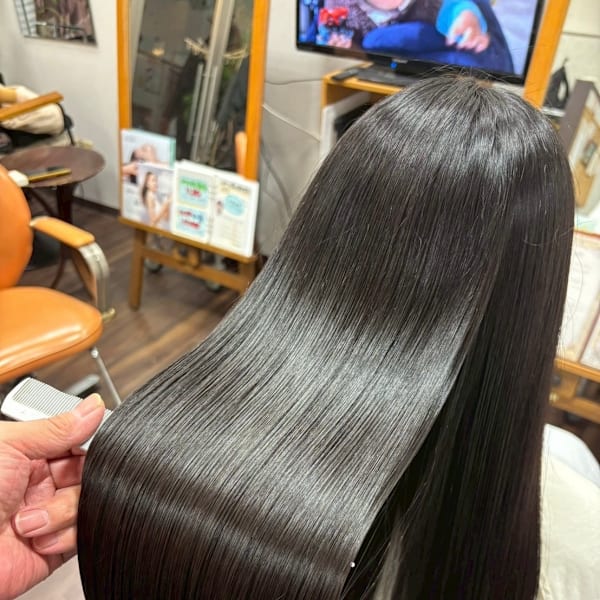 縮毛矯正の後にオススメのアフタートリートメント|育髪サロンインジーノPlus【イクハツサロンインジーノプラス】
