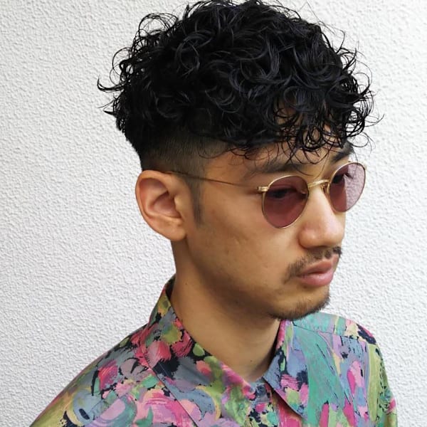 メンズパーマで魅せる、計算された抜け感デザイン|bloc japon【ブロック ジャポン】