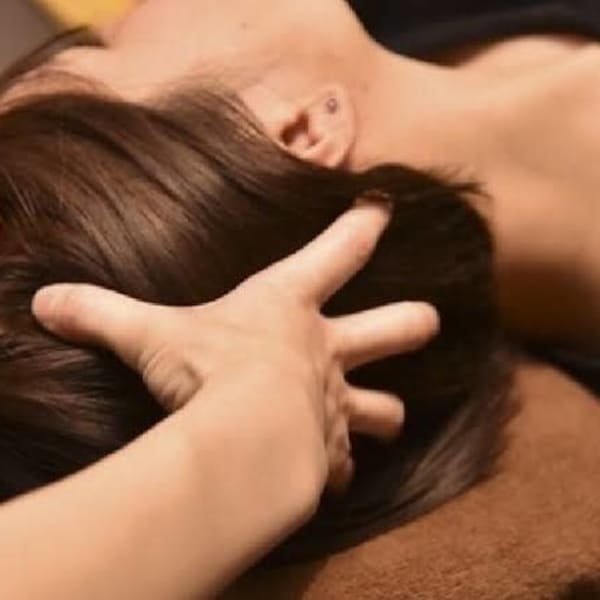 大切な人と癒しのひとときを…　お友達・ご家族・ペアでご一緒に施術を受けていただける【ペアコース】|リラクゼーション tsubomi