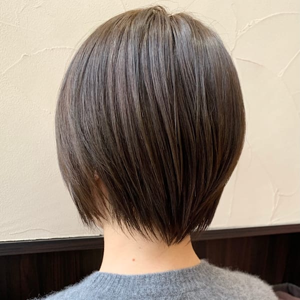 小顔効果抜群◎ [トレンド×上品]を取り入れた、これぞ“大人可愛い”ショートヘア♪|ロイヤルMC