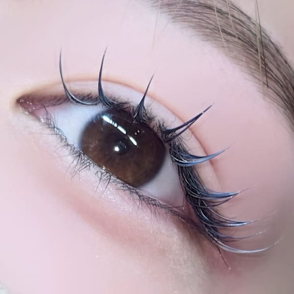 トレンドのくすみcolorやブラウン系で垢抜けeye◇ALLcolor,MIXcolorでお洒落に!|ena まつげパーマ/マツエク/パリジェンヌ