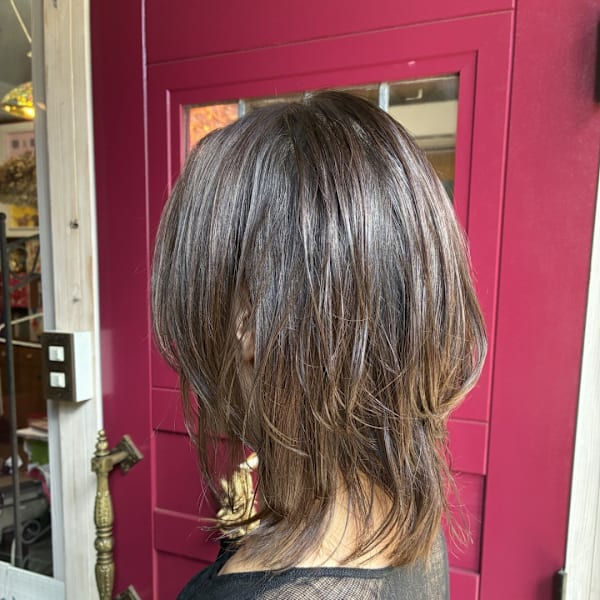 ステップボーンカットでふわっとなります。|PORTA CARINA SALON