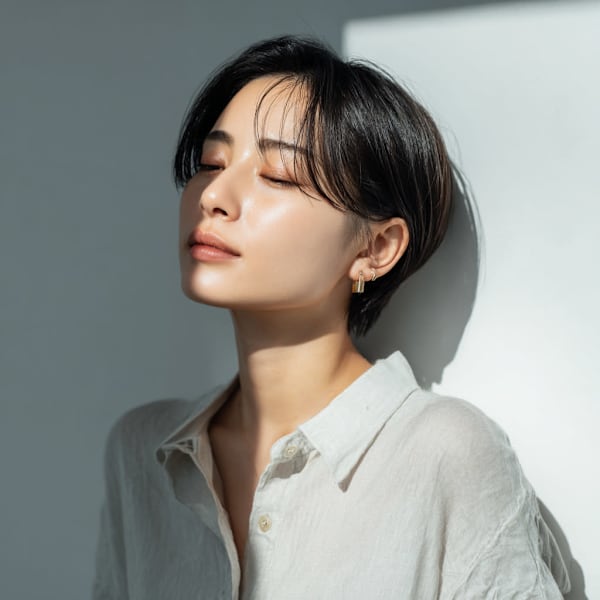 完全担当制で叶える理想のショートスタイル。艶やかな髪と洗練されたシルエットを。|qoqo【ココ】