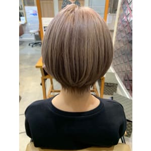 豊富なバリエーションで周りと差がつくカラーを楽しめる
