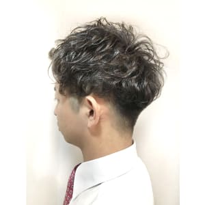 デザインカット 彡洗練されたカット技術でトレンド ナチュラルまで幅広いヘアスタイルに対応可能 Lilly Shibuya リリー シブヤ のこだわり特集 美容院 美容室を予約するなら楽天ビューティ