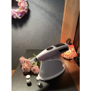 医療提携・高速水光ジェットでヒト幹細胞培養液導入 | 小顔リフトアップ・美肌エステ「古民家サロン Berry」(コガオリフトアップ ビハダエステ  コミンカサロン ベリー)のこだわり特集 | エステサロンを予約するなら楽天ビューティ