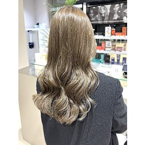 ヨップ　イルミナカラー カラー剤》おすすめ透明感イルミナカラー☆ | OAK 横浜(オーク