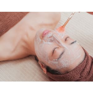 リゼネレート”で年齢とともに気になる「たるみ」や「ハリ不足」を改善