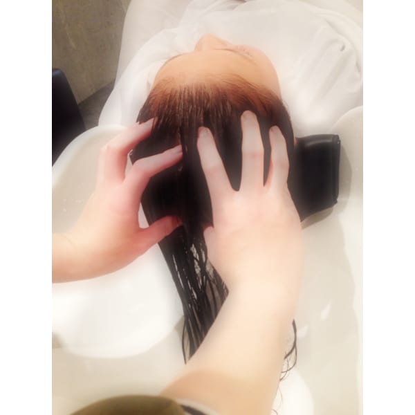 女性カット＋ヘッドスパ（薄毛対策）or4種類トリートメント