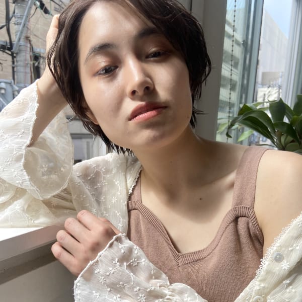 【女性限定】カット+頭皮の高濃度炭酸泉ヘッドスパ+肩リンパマッサージor濃密3stepTR¥8000