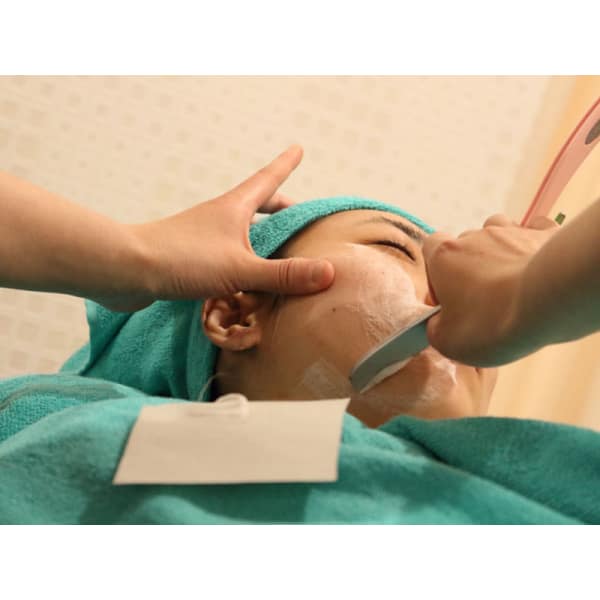 化粧ノリ抜群☆アロマミストの美肌シェービング[マスク・眉カット付]45分