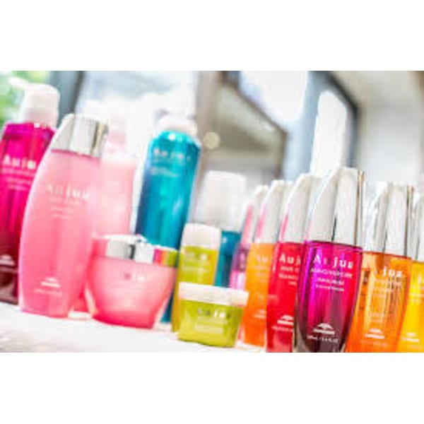 ★新規限定★カット+ツヤカラー+Aujuaヘアエステトリートメント ¥9980