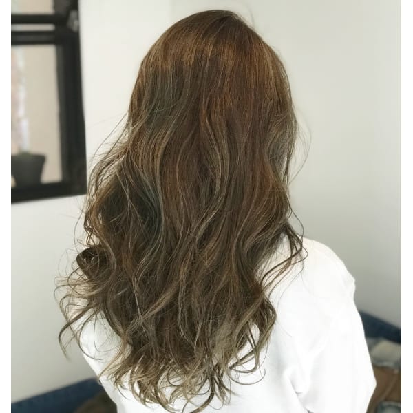 イルミナカラー+カット+外国人風ハイライト