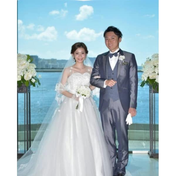 【初回限定トリプルお試し】〈フェイシャルと背中スキンケアと背中&二の腕引き締め〉