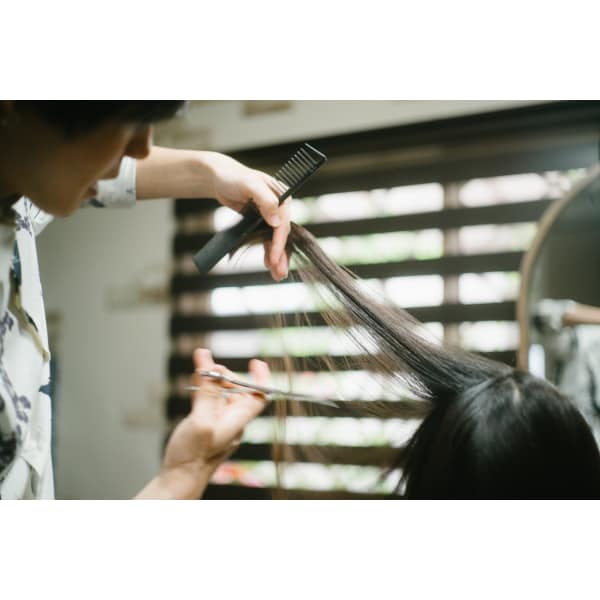 【マイナス3kg痩せて見える小顔カット☆】カット＋トリートメント