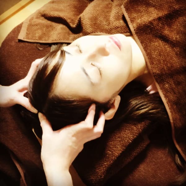 眼精疲労撃退コース60分（ボディ40分＋アイヘッドケア20分）￥8400→￥6600