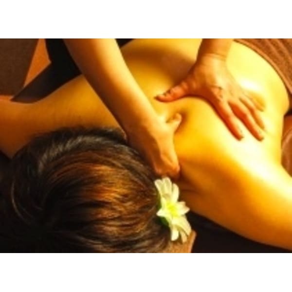 【贅沢セット】アロマリンパ+小顔フェイシャル100分￥16500<ヘッドマッサージ付>