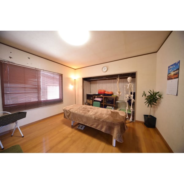 ☆新規の方のみLINE登録で！＞初回整体＋リフレ￥10,800⇒￥9,800