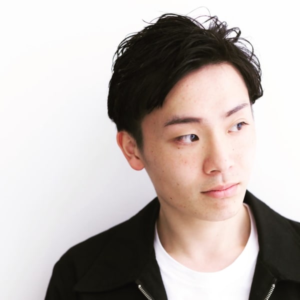 【トレンドのナチュラルからツーブロック】頭皮ケア＋メンズカット