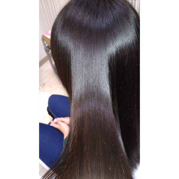 なんと言っても艶重視！ジアミンを使わない優しいカラー 