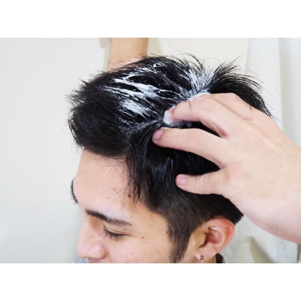 【メンズ限定♪男前3点コース】 カット+マッサージヘッドスパ15分+眉カット