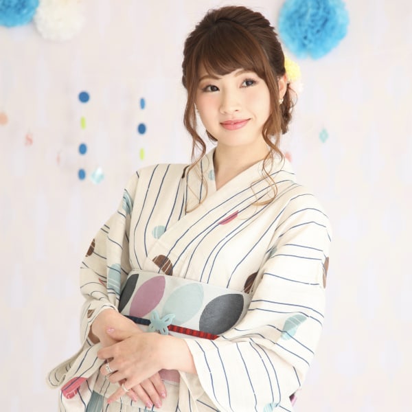 【浴衣でお出かけ!】着付け+ヘアセット+浴衣一式レンタル 8/7〜8/18予約不可