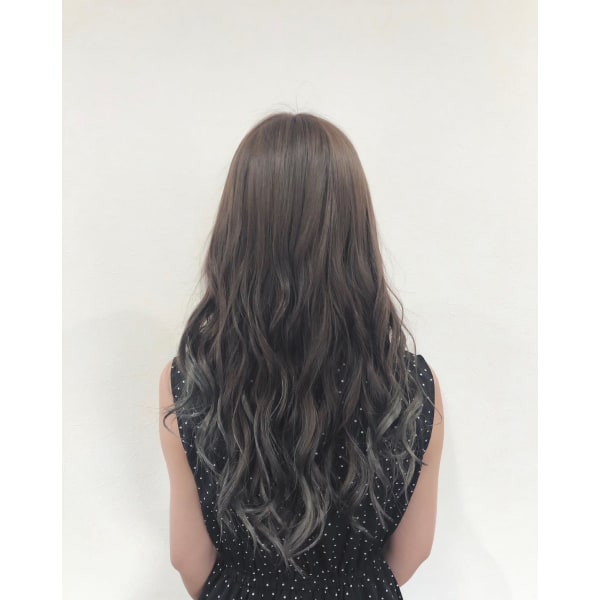 新規限定【うるツヤ美髪♪】デザインカット+極艶髪質改善カラー全体￥14300～