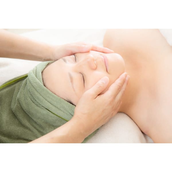 【木曜日限定】☆初めての方・男性からも好評メニュー・お顔のリフトアップ☆40分4,550円